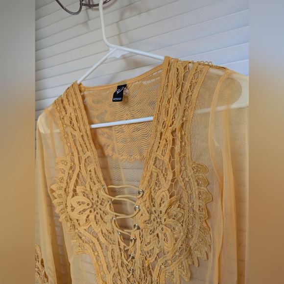 Windsor Mustard Yellow Sheer Lace Bodysuit size Small - Picture 8 of 12